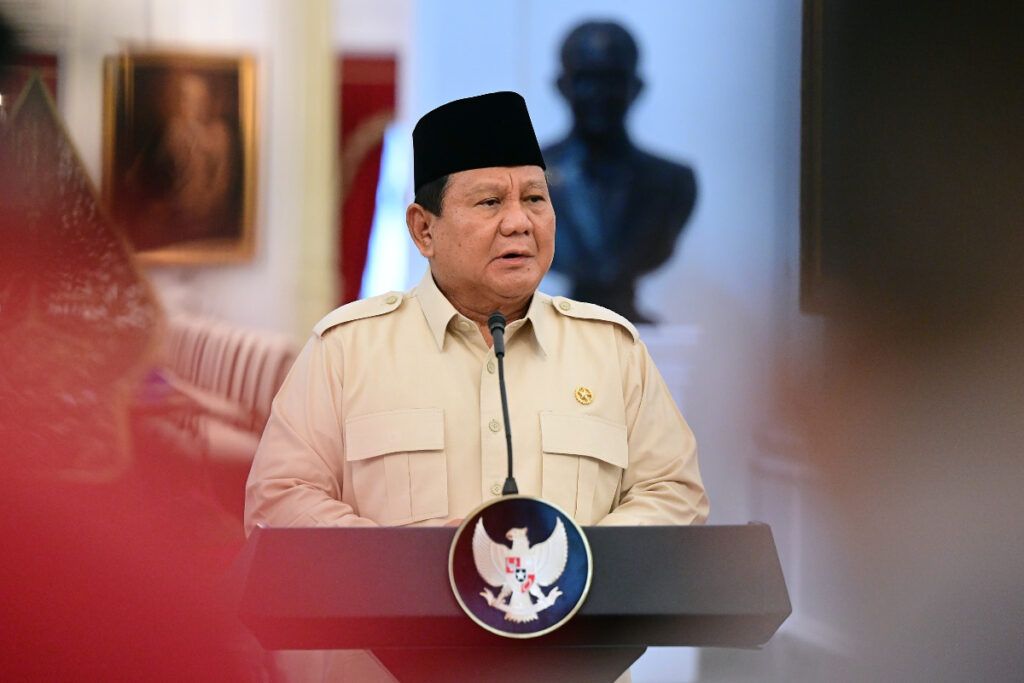 Alasan Prabowo Minta Semua Warga RI Punya Rekening Bank