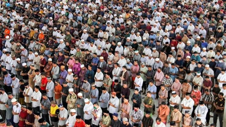 Kenapa Hanya Laki-Laki yang Wajib untuk Sholat Jumat? Yuk, Simak Penjelasannya!