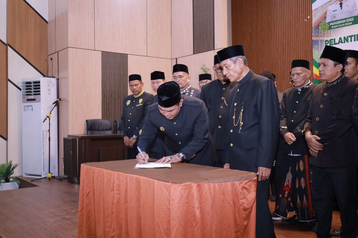 Bupati Muharram Ingatkan Bahasa Aceh Terancam Hilang, MAA Diminta Perkuat Adat hingga Gampong