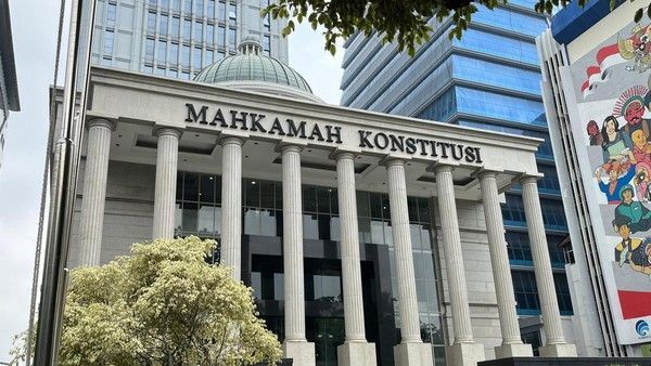 Alasan MK Tak Diskualifikasi Gibran Meski Tak Punya Ijazah Setara SMA