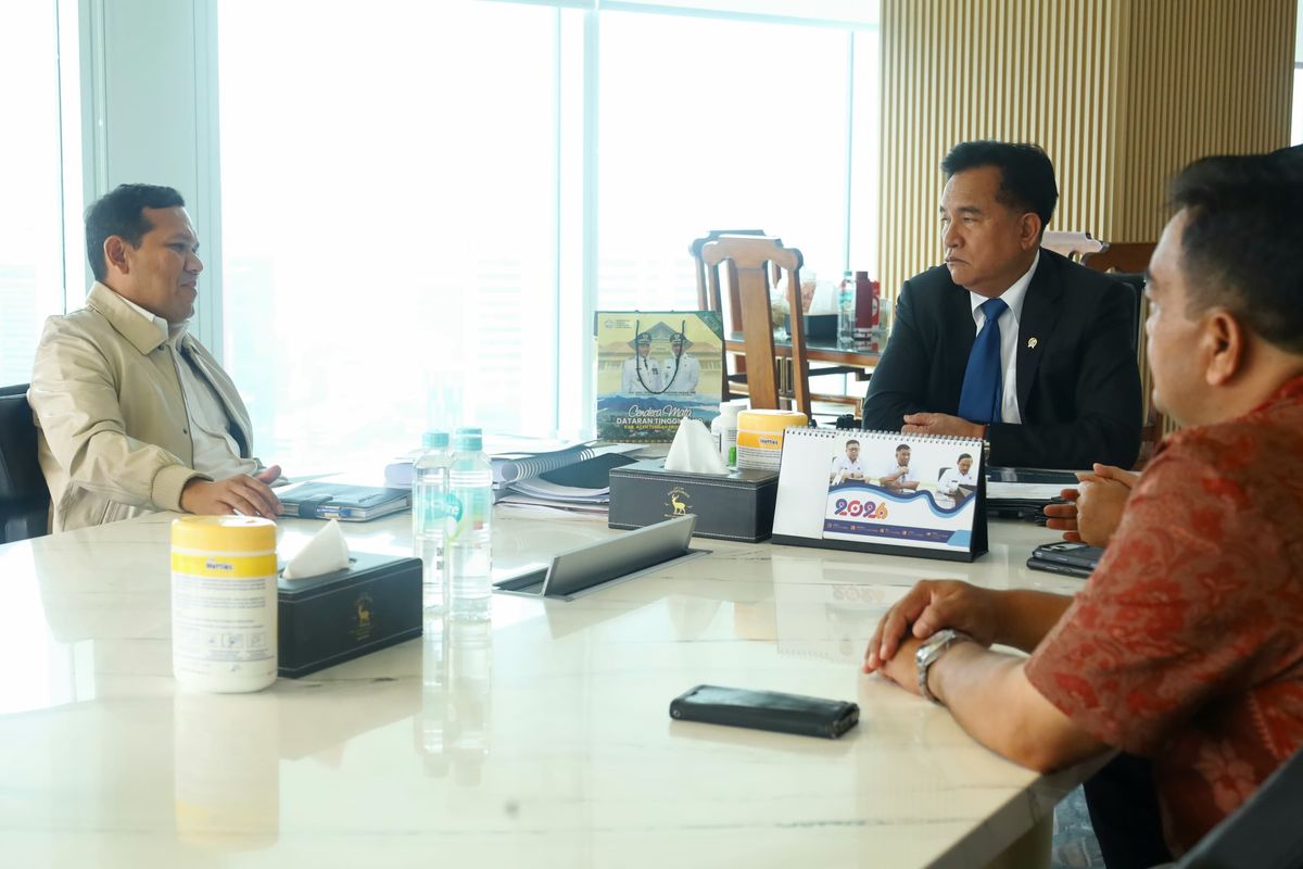 Dek Fadh Temui Yusril, Perkuat Lobi Strategis untuk Masa Depan Aceh